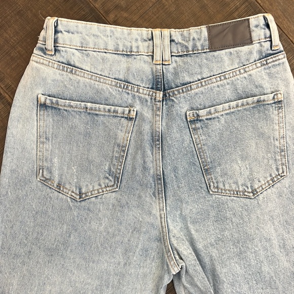 AS NEW ZARA HIGH WAIST MOM JEANS SIZE 8 - Picture 11 of 16